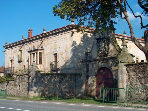 Palace of Mercadal Palacio de Mercadal