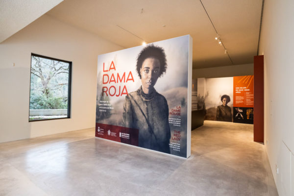 inauguracion presentacion dama roja museo arte rupestre puente viesgo